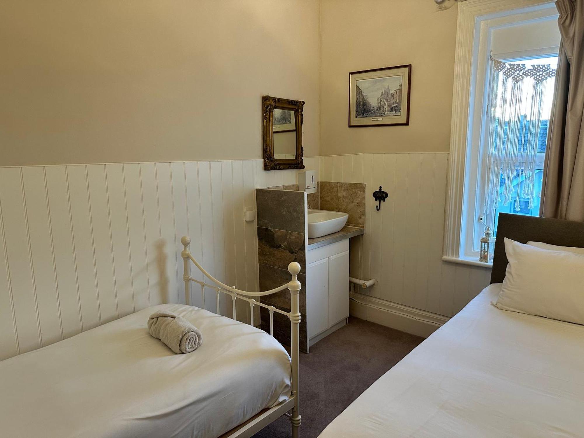 La Di Da Hotel Beach Town Bournemouth Ngoại thất bức ảnh