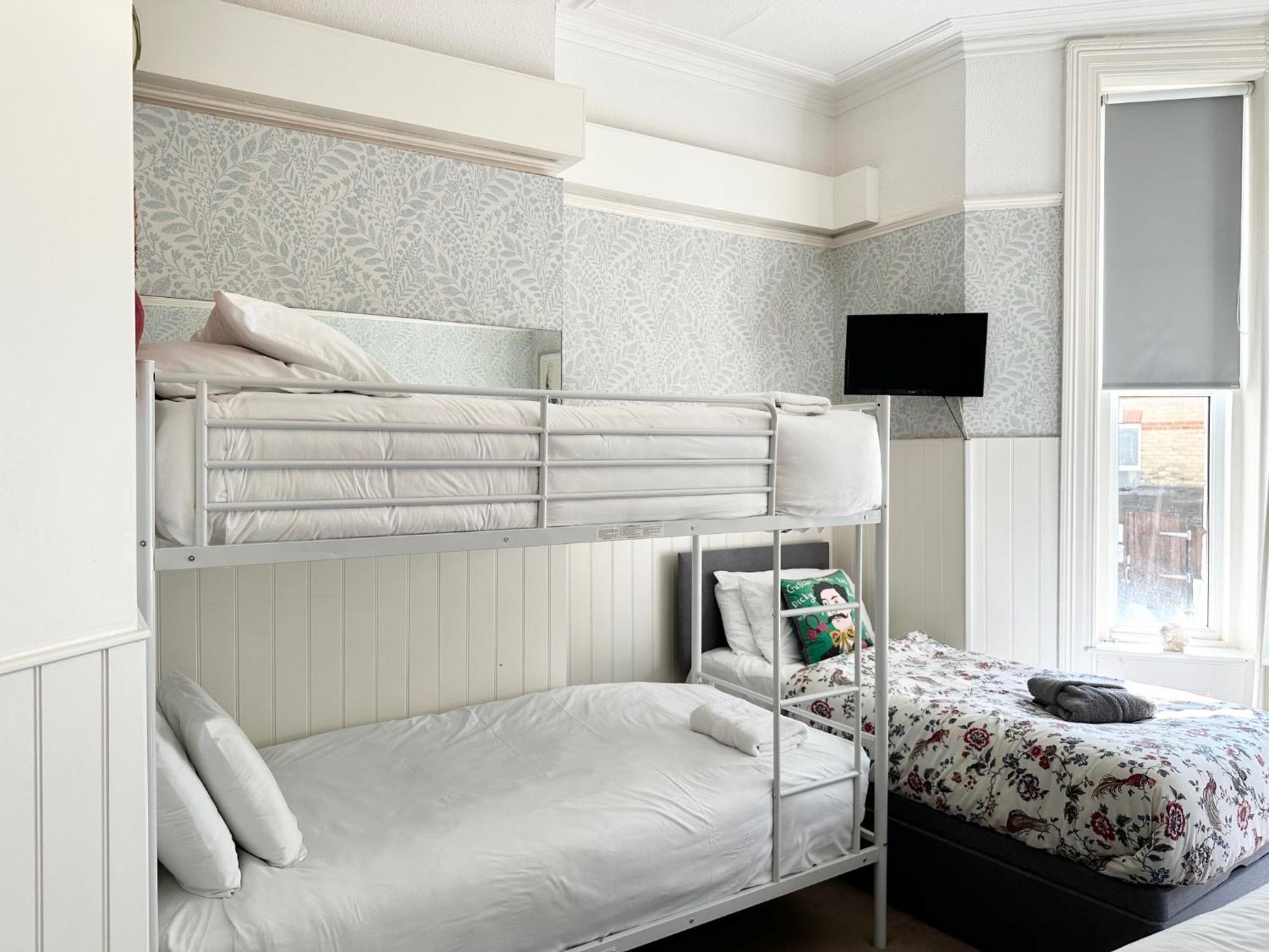 La Di Da Hotel Beach Town Bournemouth Ngoại thất bức ảnh